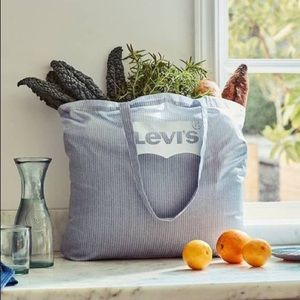 LIMITED EDITION LEVI’S NAVY BLUE STRIPE TOTE